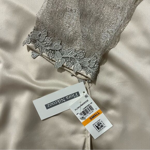 Flora Nikrooz Showstopper Satin Robe Size S Champagne Satin Lace Bridal NWT - Picture 13 of 16
